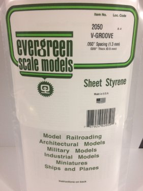 Evergreen Styrenplade, 0,50 mm m/ 1,3 mm V-riller, 15 x 30 cm