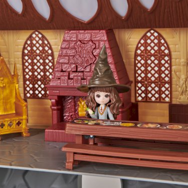 Wizarding World Magical Mini Hogwarts Slot